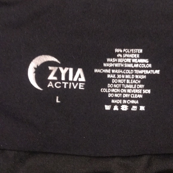 ZYIA 5-Star Camo Shorts - Picture 5 of 11